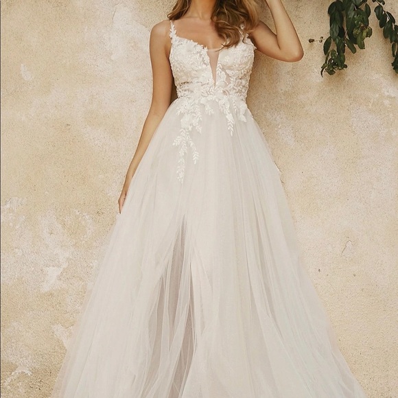 LAYERED TULLE A-LINE BRIDAL GOWN main image 1